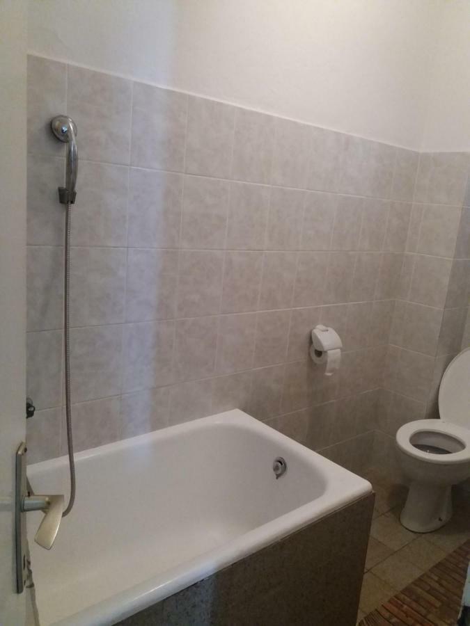 Apartman Nona Povljana Exterior photo