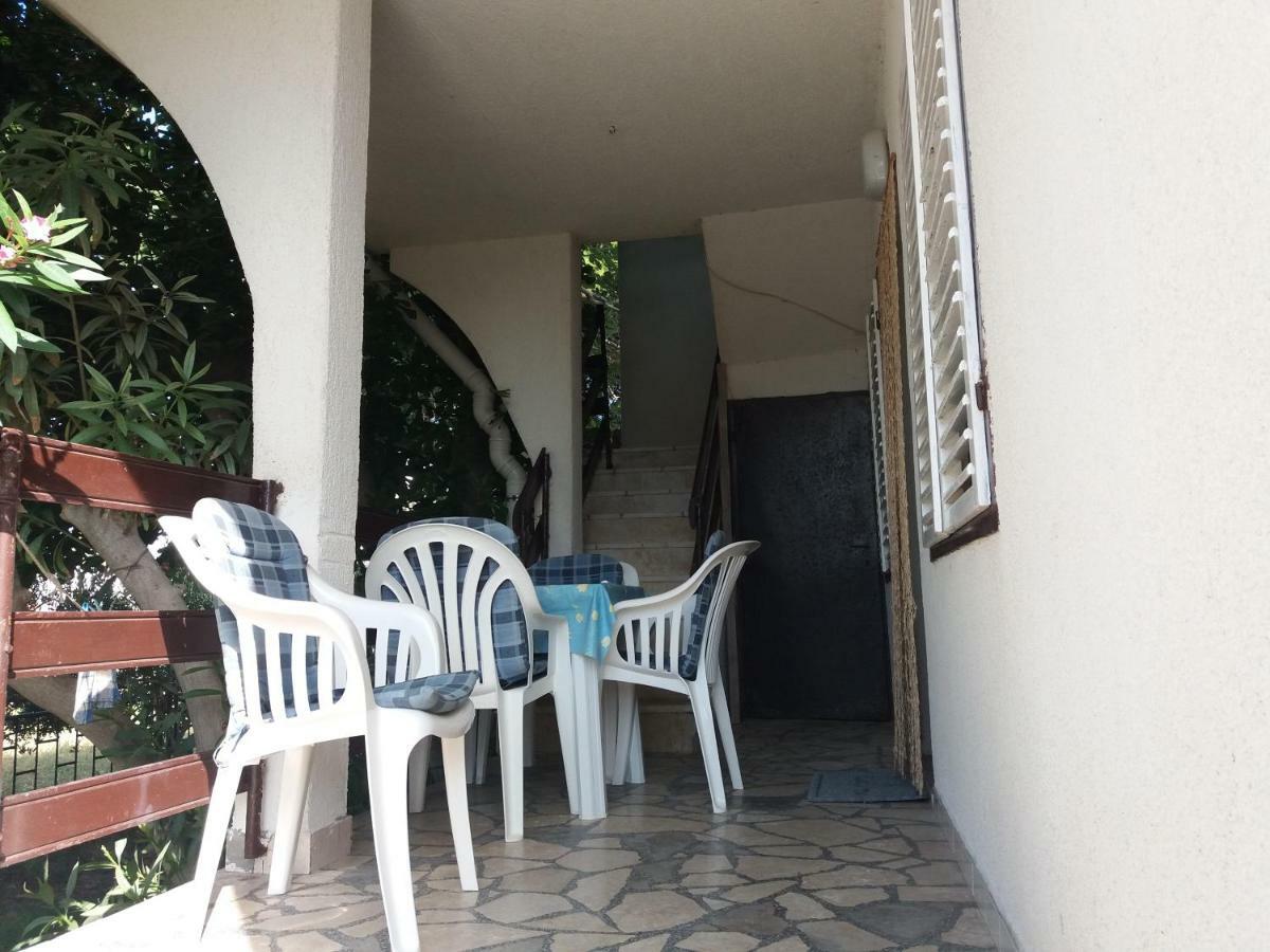 Apartman Nona Povljana Exterior photo