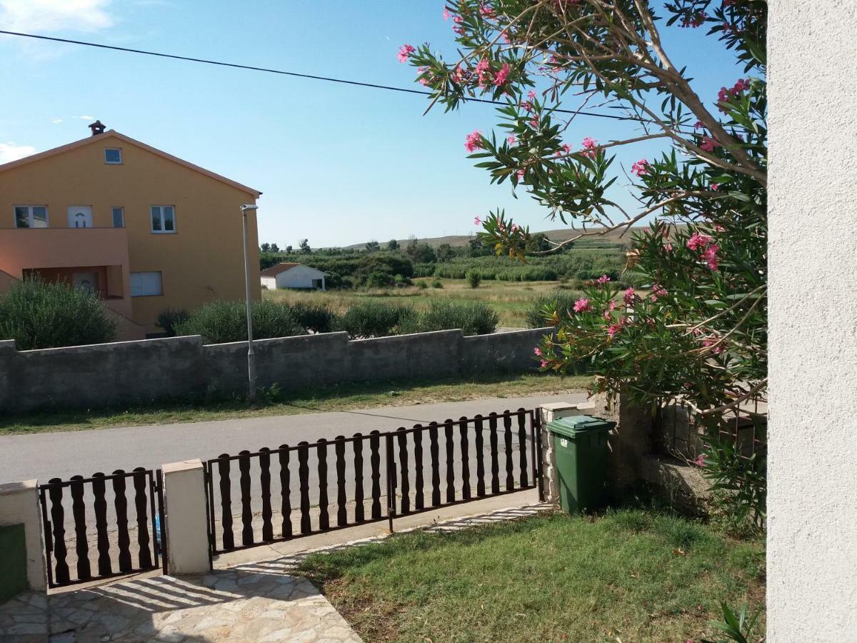 Apartman Nona Povljana Exterior photo
