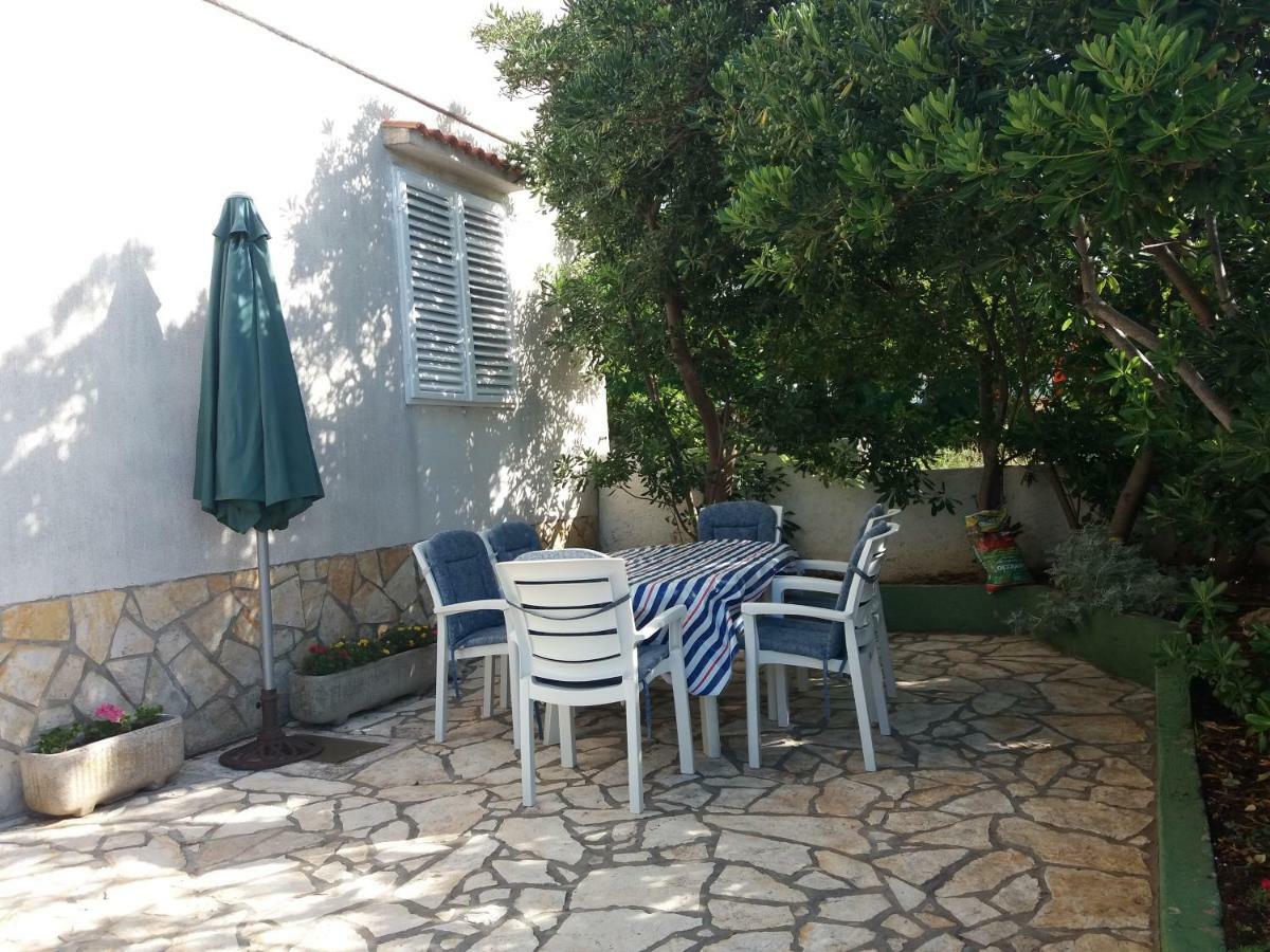 Apartman Nona Povljana Exterior photo